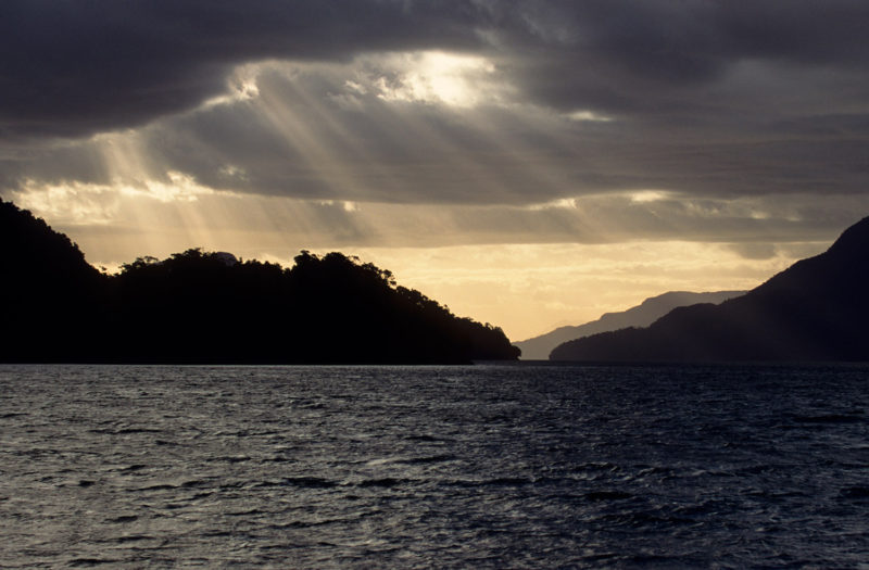 Navegando los fiordos rumbo a Pto. Natales